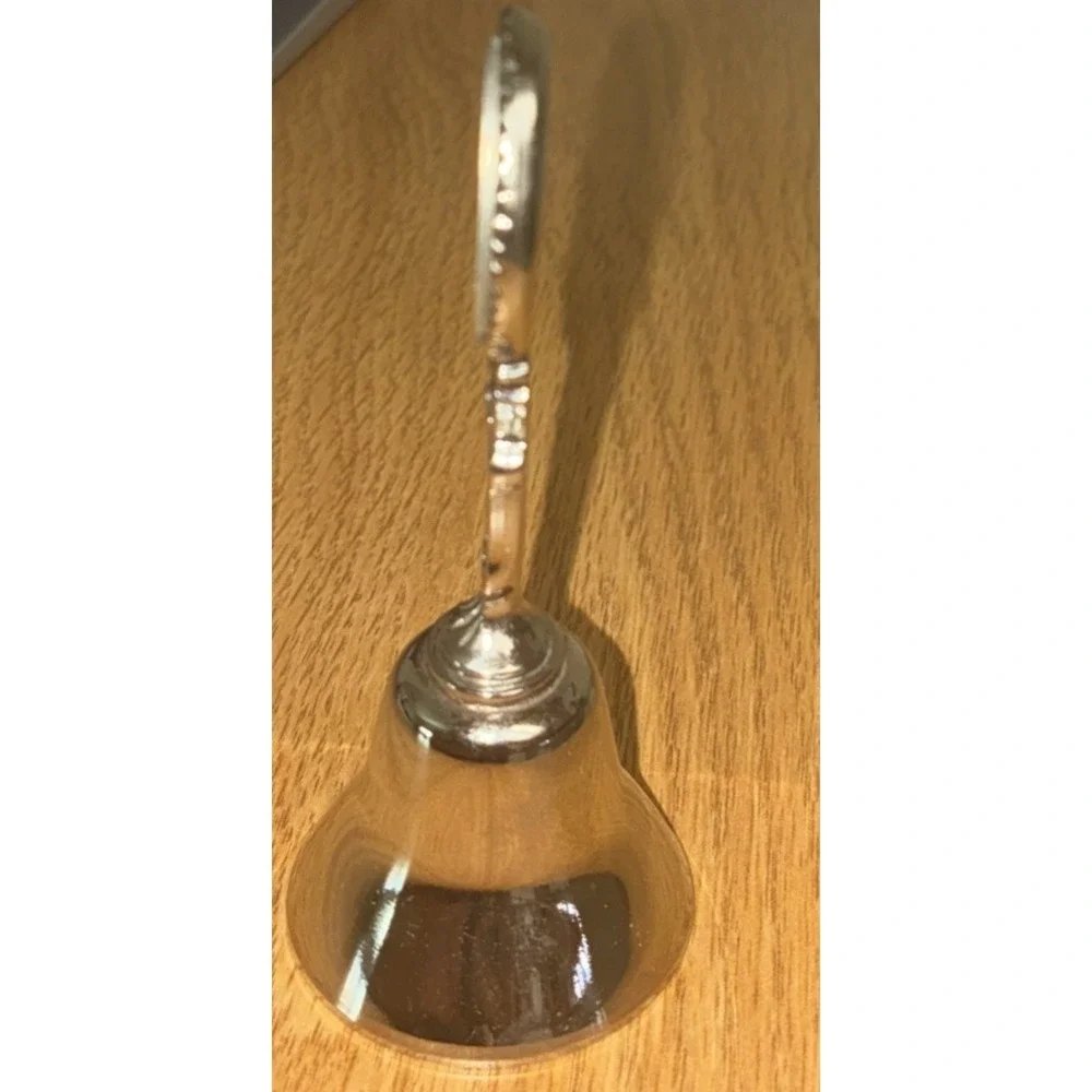 Vintage Bell The Ronald Reagan Presidential Library Museum  Souvenir 4